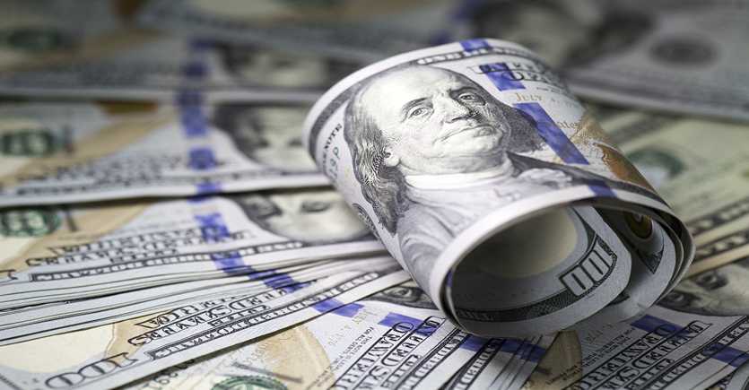 Dolar Anjlok Setelah Pernyataan Trump Emas Diuntungkan